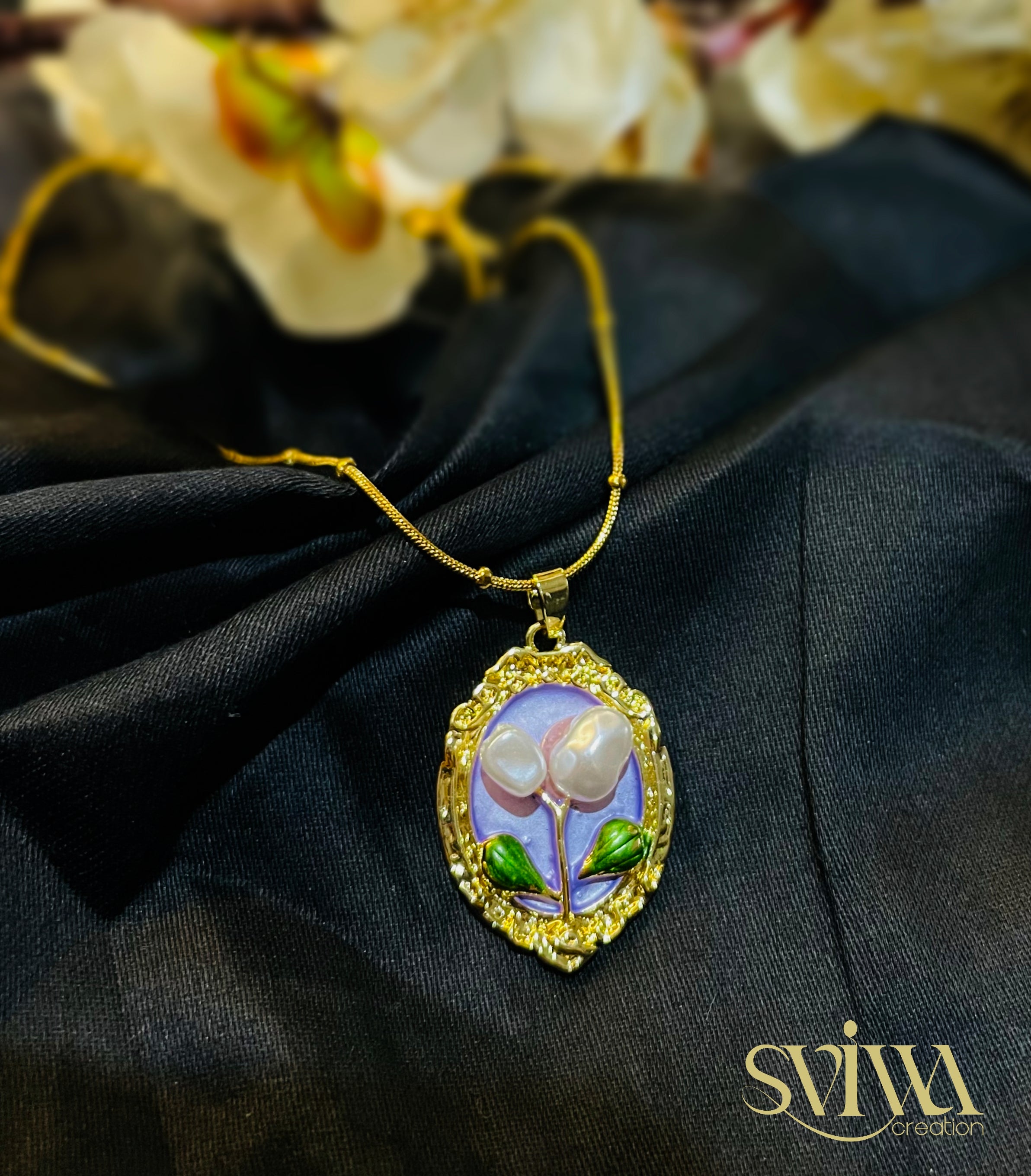 Vintage Floral Pendant