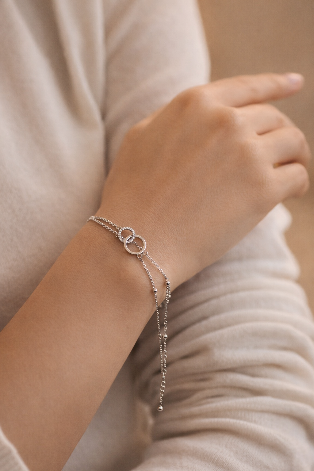 Interlocking Circle Chain Bracelet