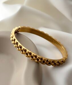 Textured Link-Style Bracelet