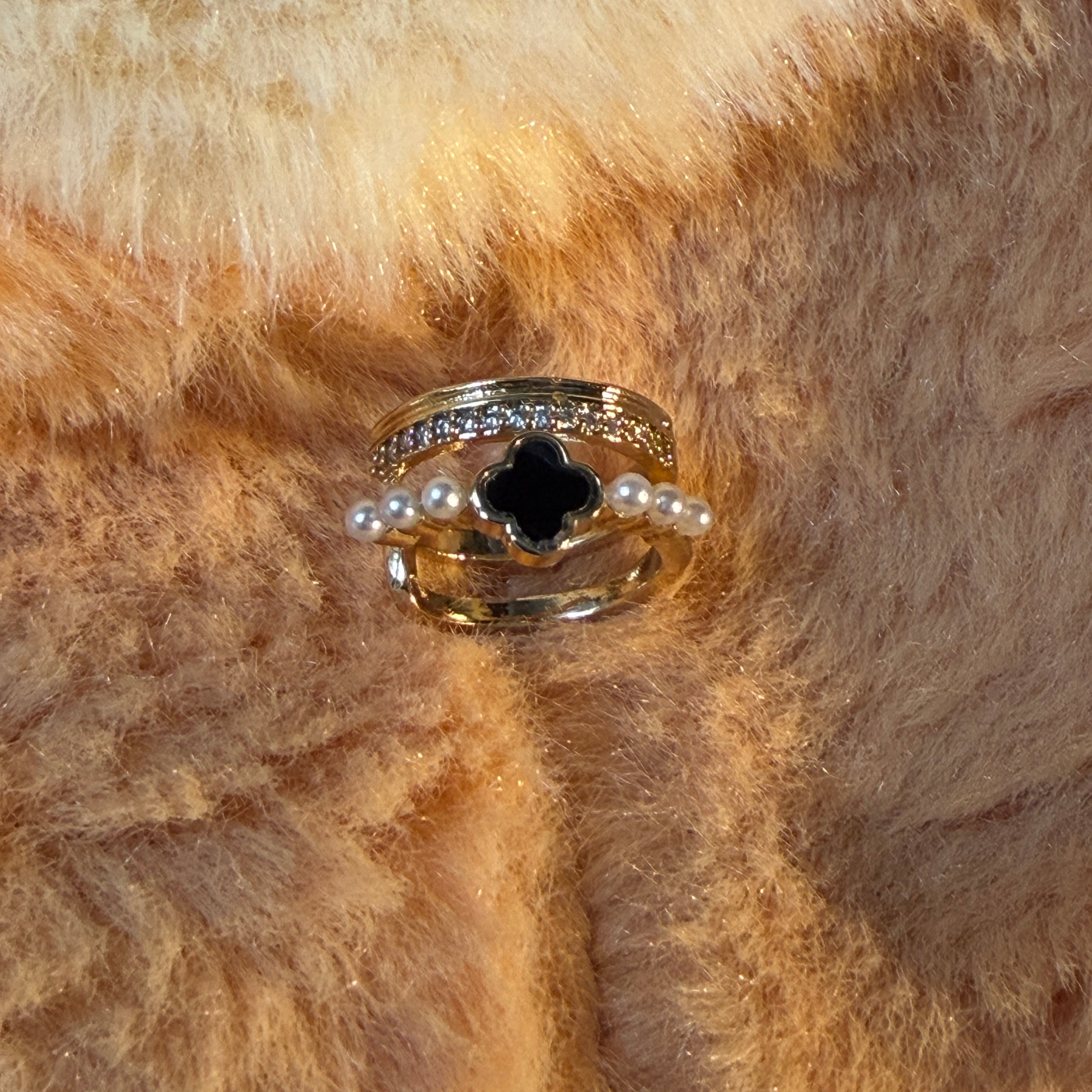 Pearl Clover Layered Earcuff