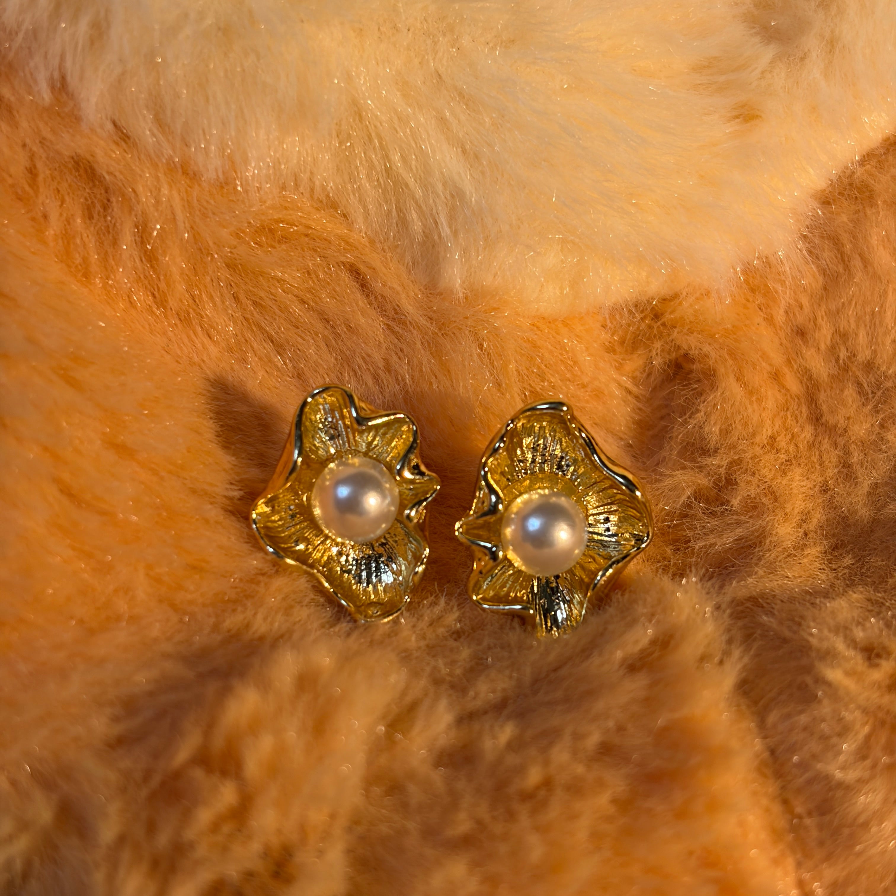 Pearl Petal Textured Stud Earrings